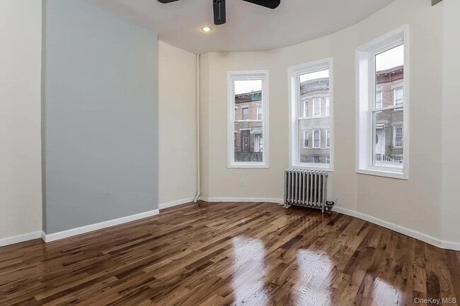 Photo - 21 Dewey Pl Unidad 1