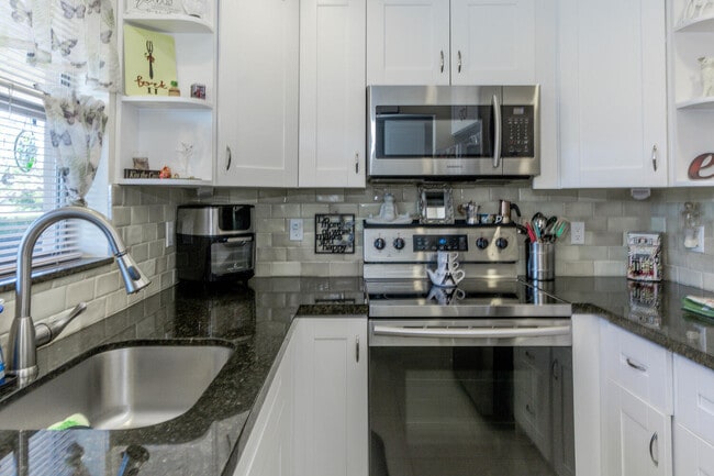 Photo - 2755 W Atlantic Ave Unit 208b