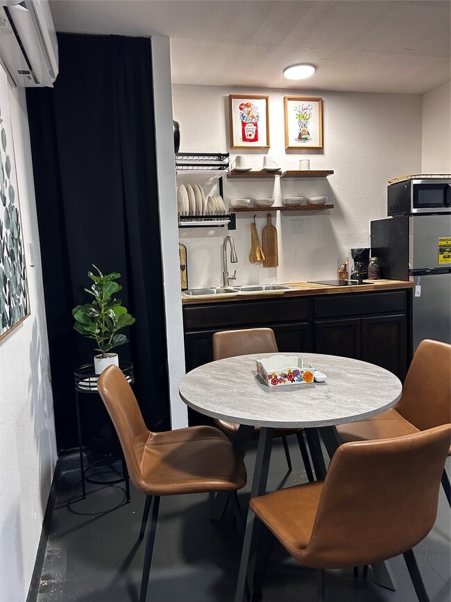 Photo - 16837 Kettle Creek Dr