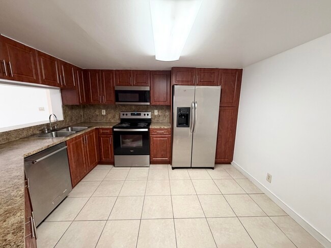 Photo - 9977 Westview Dr Unidad 111