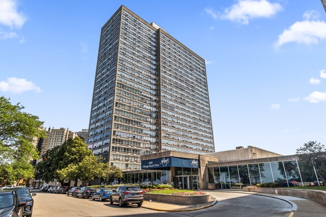 Building Photo - 4800 S Chicago Beach Dr Unit 2613N