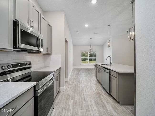 Photo - 60 Ballenger Ln