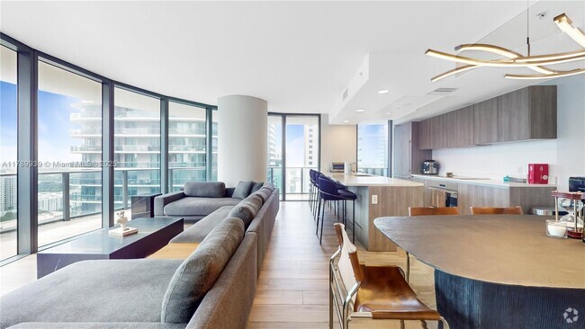 Building Photo - 801 S Miami Ave Unit 2601 Rental