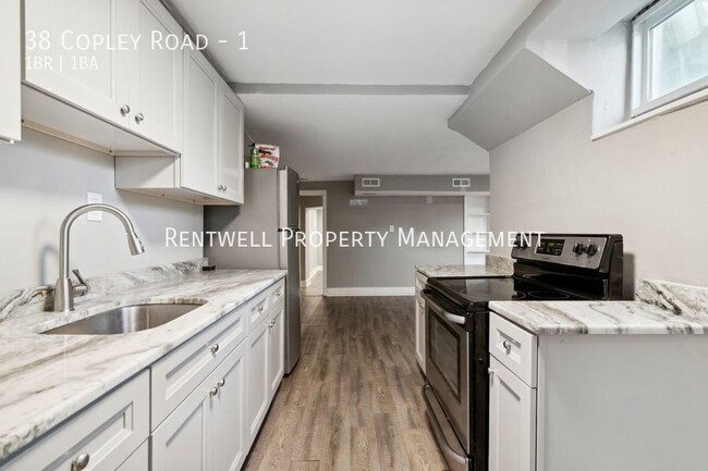 Building Photo - 38 Copley Rd Unit 1