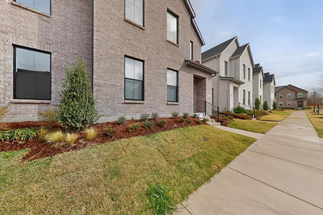 Photo - 2816 Jacaranda Dr