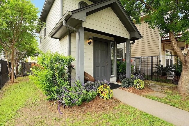 Photo - 1201 Ruthven St Casa