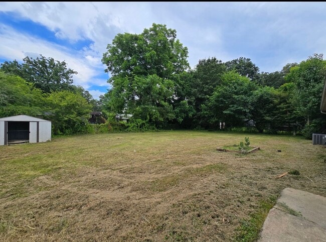 Photo - 10 Lindsey Dr NW
