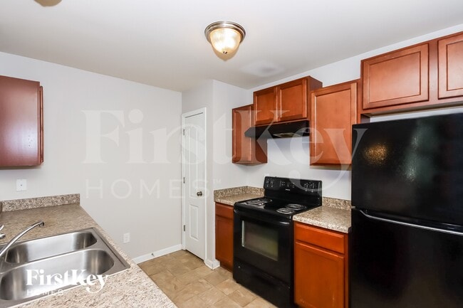 Photo - 532 Ellingsworth Ln