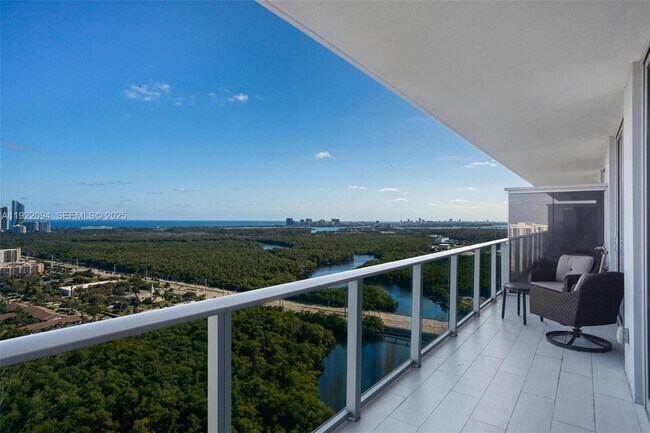 Photo - 16385 Biscayne Blvd Unit 3016