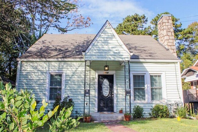 Photo - 1408 Memorial Dr SE