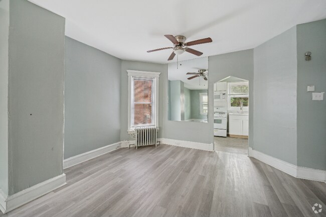 Building Photo - 228 N Edgewood St Rental