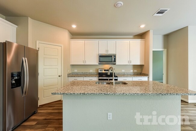 Photo - 13681 Paxton Blvd