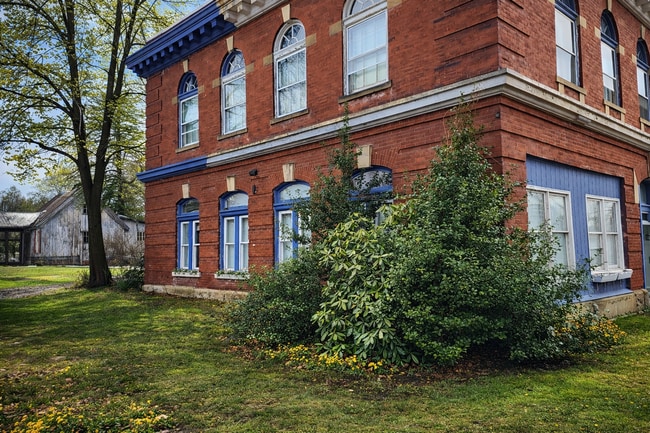 Photo - The Village Inn at One Bank Street Unidad Apartment 202