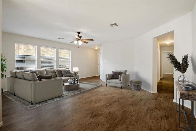 Photo - 162 Brandons Way
