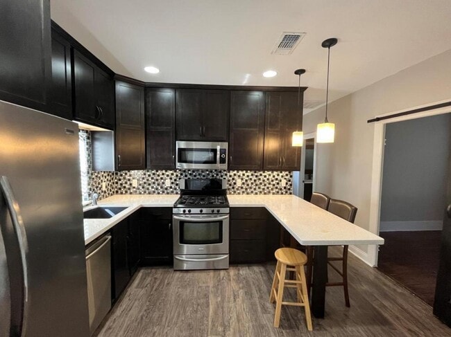 Photo - 406 E Forrest St