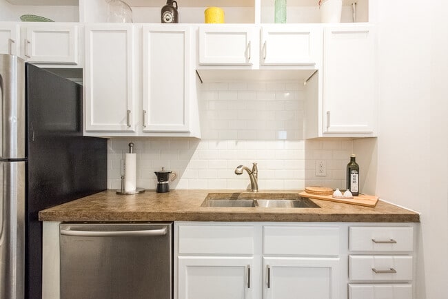 Photo - 2414 Inglewood Ave N