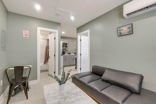 Building Photo - 500 Shelfar Pl Unit ID1386133P