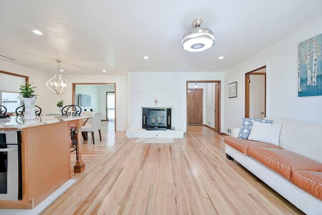 Photo - 501 Smithstone Rd SE