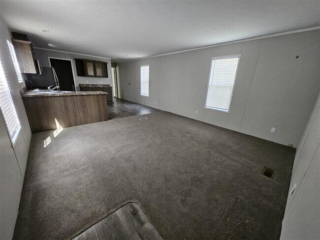 Photo - 260 Bay Port Cir