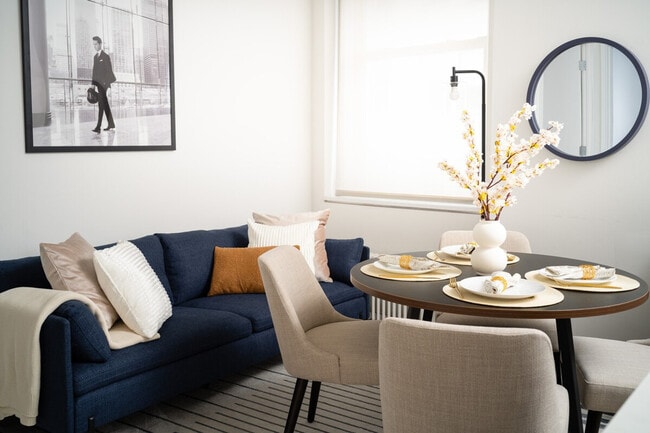 Photo - 52 Maiden Ln Unidad ID1058795P