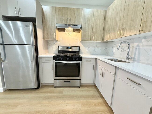 Photo - 1729 LeCount St