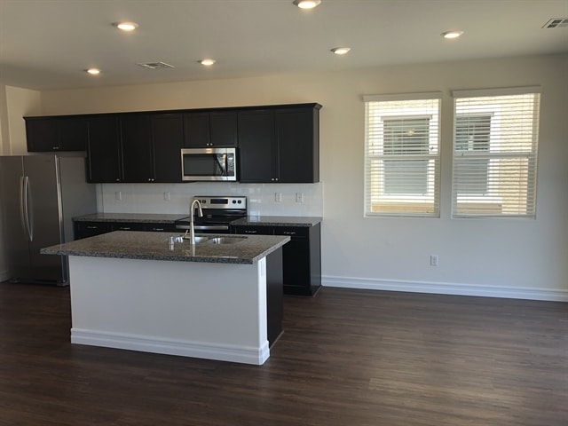 Photo - 5824 Petronius St