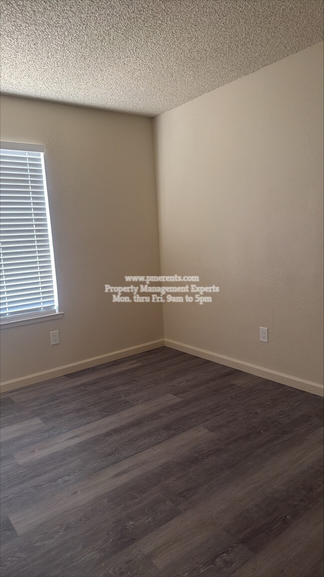 Photo - 3016 Snowberry Ln