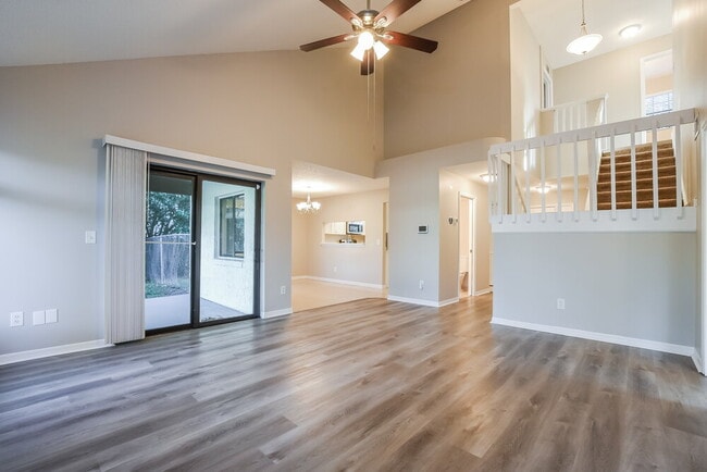 Photo - 20737 Maxim Pkwy