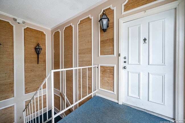 Photo - 1819 Babcock Rd