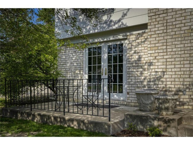 Photo - 5721 Londonderry Rd