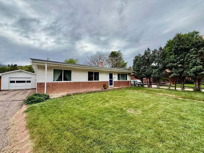 Building Photo - Charming Updated 3-Bedroom Home in Pleasant Valley