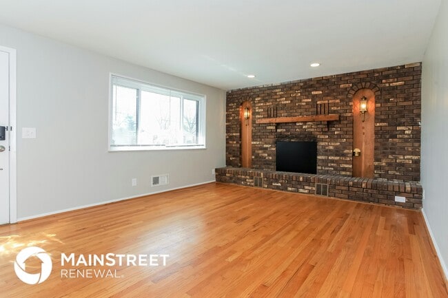 Photo - 6268 Rocknoll Ln