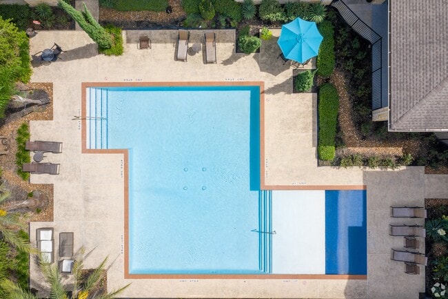 The Henry at Jones Road | Houston, TX | Starting at $1,210
