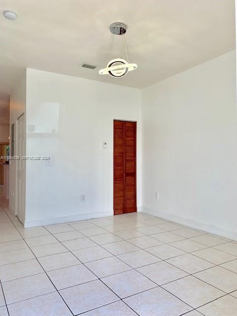 Building Photo - 13705 NE 20th Pl Unit 3