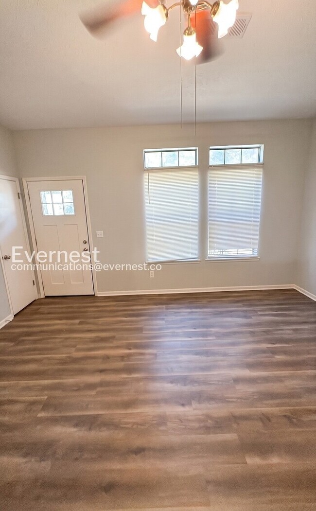 Photo - 7800 Park Ln