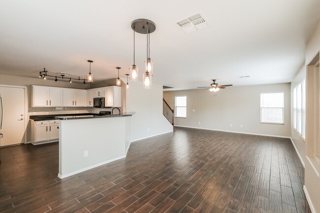 Photo - 6907 S Goshawk Dr