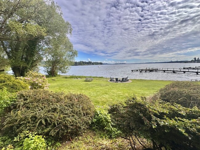 Photo - Rare Kirkland Condo on the Juanita Waterfront! Available August 1st, 2026!