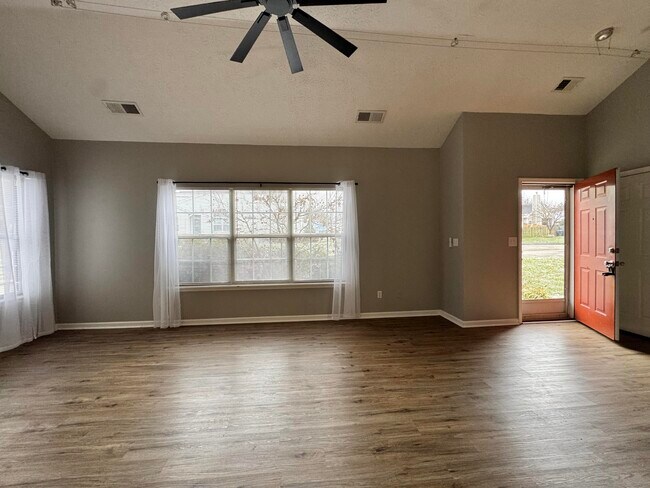 Photo - 4228 Hampton Ridge