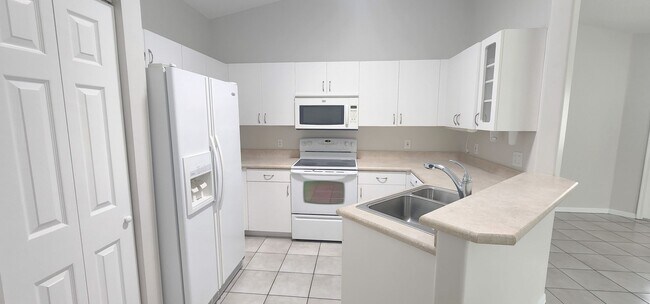 Photo - BEAUTIFUL 2/2 IN CATALINA OAKS- VERO BEACH