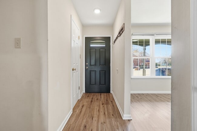 Photo - 3914 Wyckoff Dr