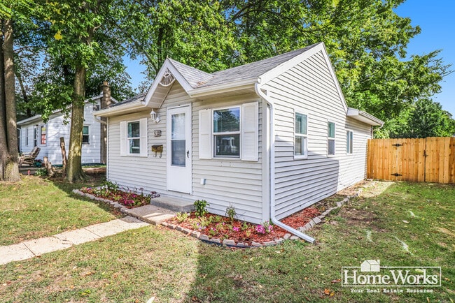 Photo - Cozy One-Story Home with 2 Bedrooms in River Park