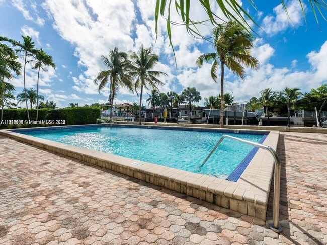 Photo - 2350 NE 135th St Unit 1509