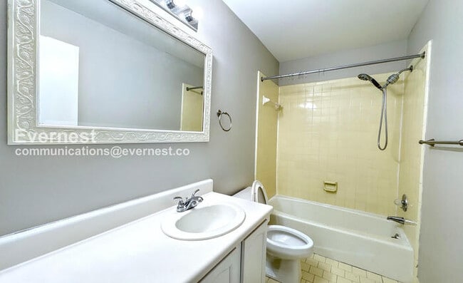 Photo - 684 Idlewild Cir