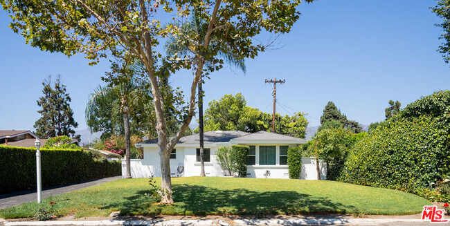 Building Photo - 3801 Laurita Ave Rental