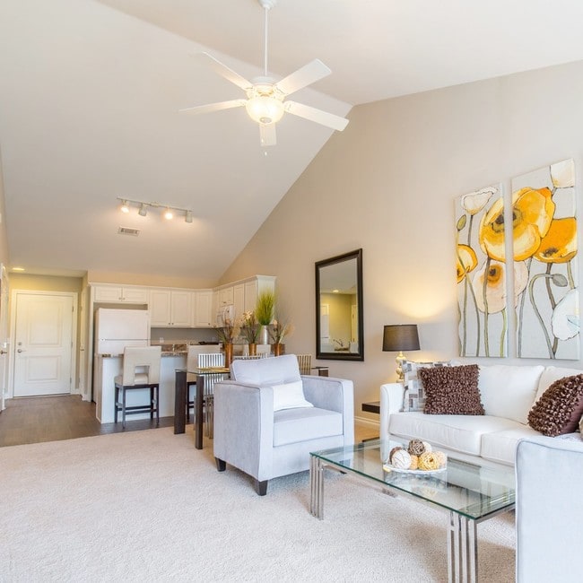 Lakeside at Fallen Timbers Apartments Townhomes for Rent Maumee, OH