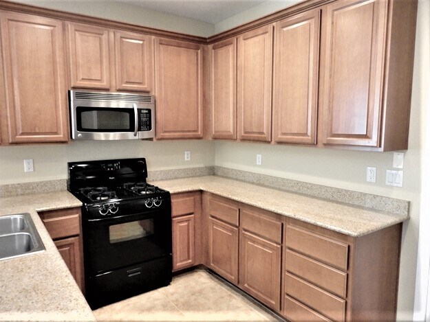 Photo - 681 Taliput Palm Pl