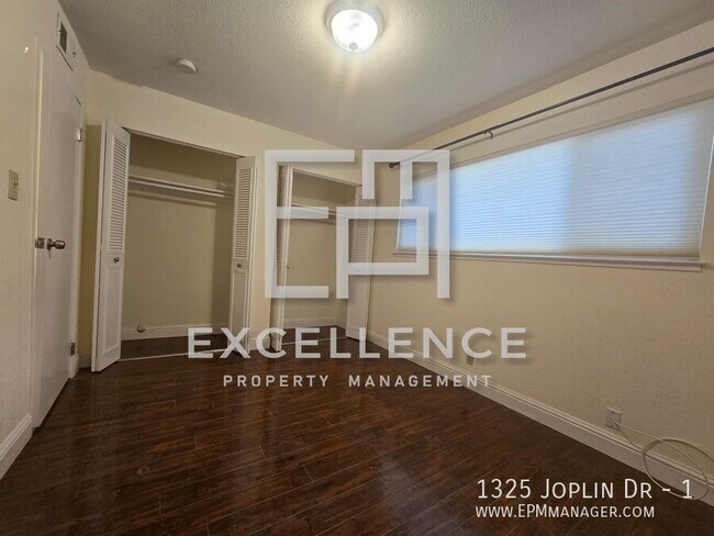 Photo - 1325 Joplin Dr