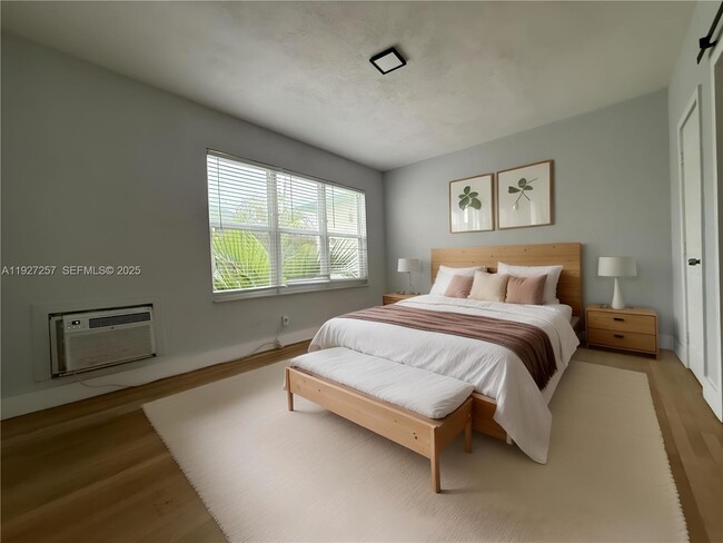 Photo - 315 W 28th St Unit 14