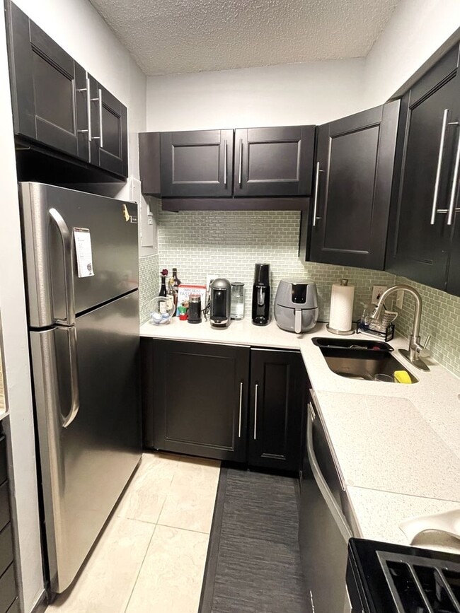 Photo - Beautiful 1 Bedroom in Heart of Bethesda