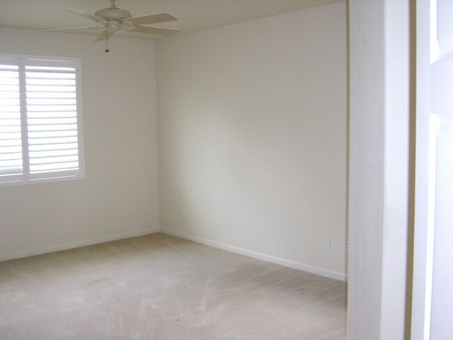 Photo - Lovely home, gardener, some utilities included